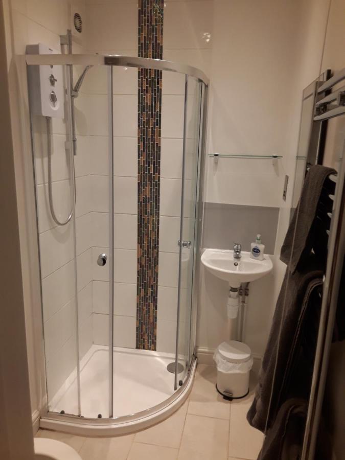 צ'לטנהם Jaskar Studio 2 מראה חיצוני תמונה